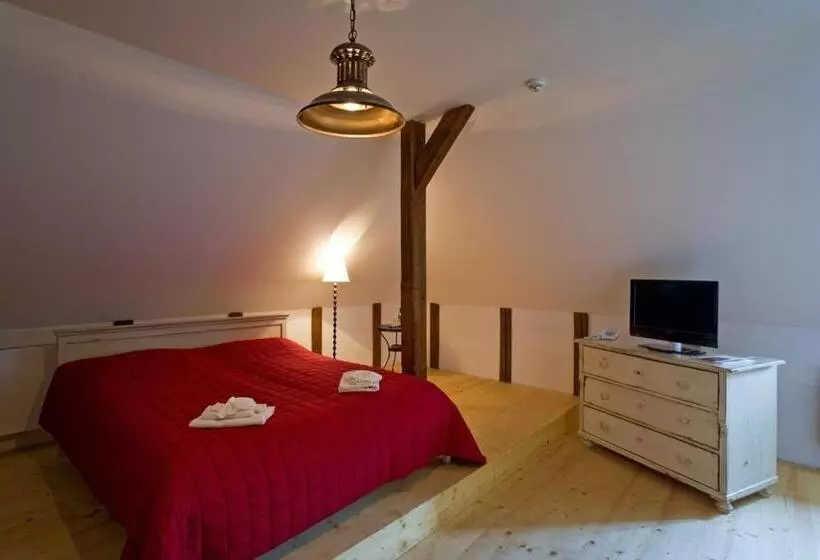 Penthouse Room, Zamek Zabreh