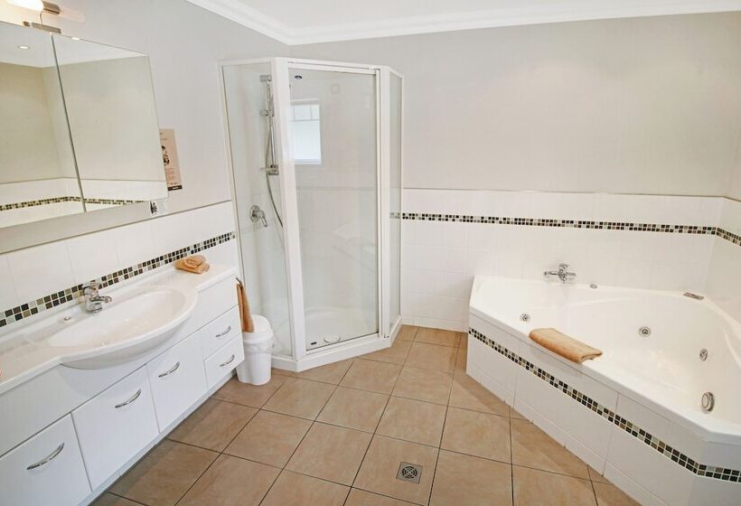 إستوديو بريميوم, Kerikeri Park Lodge