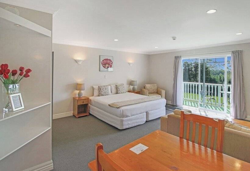 إستوديو بريميوم, Kerikeri Park Lodge