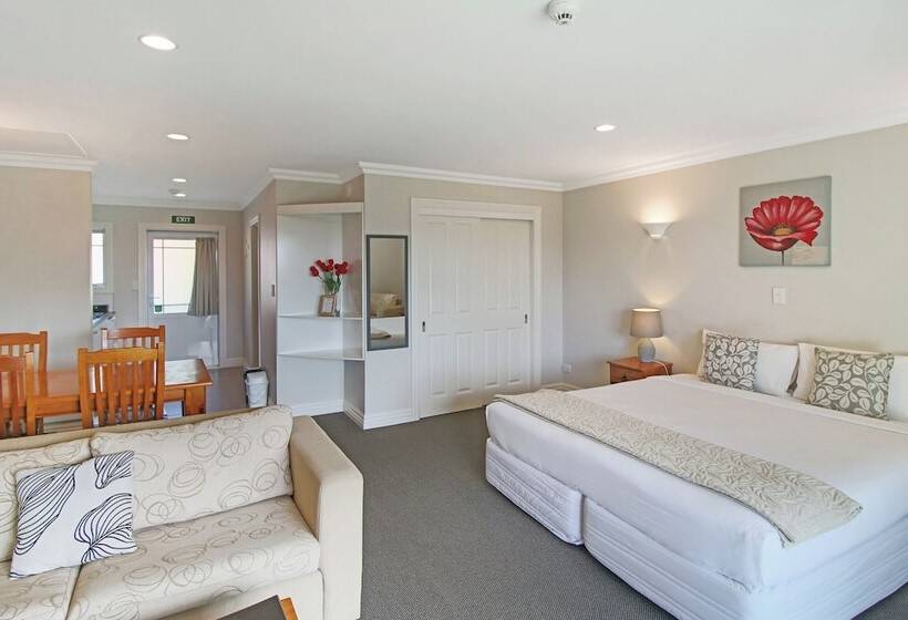 إستوديو بريميوم, Kerikeri Park Lodge