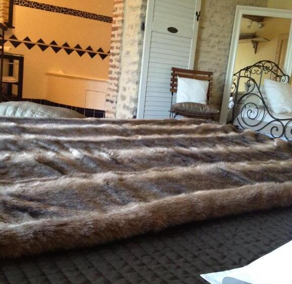 스탠다드 룸, Logis Hotel La Grange Du Relais