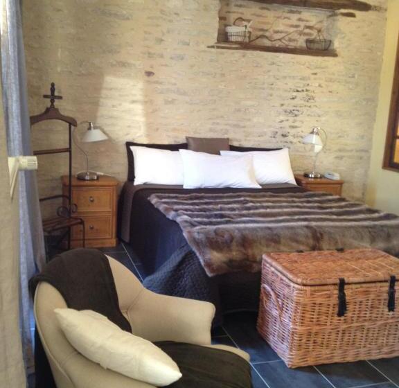 اتاق استاندارد, Logis Hotel La Grange Du Relais