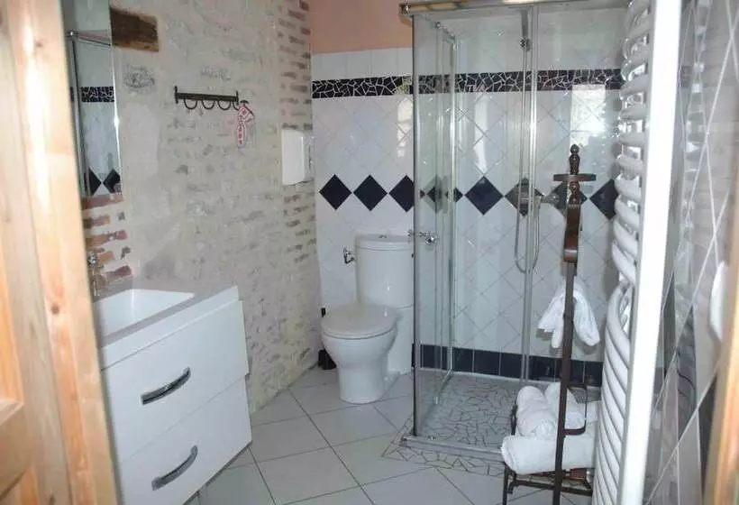 Standard-huone, Logis Hotel La Grange Du Relais