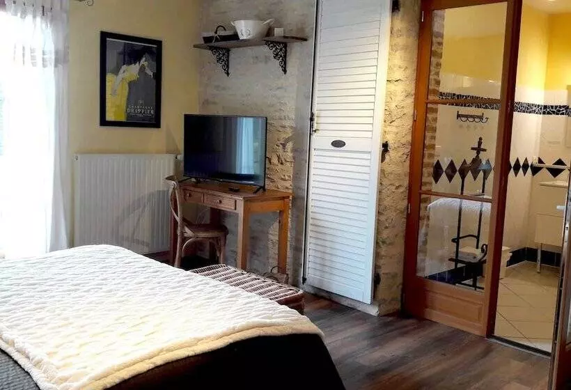 Standard-huone, Logis Hotel La Grange Du Relais