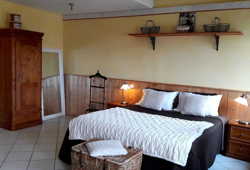 اتاق استاندارد, Logis Hotel La Grange Du Relais