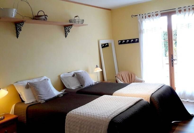 스탠다드 룸, Logis Hotel La Grange Du Relais