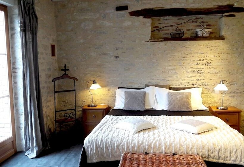 스탠다드 룸, Logis Hotel La Grange Du Relais