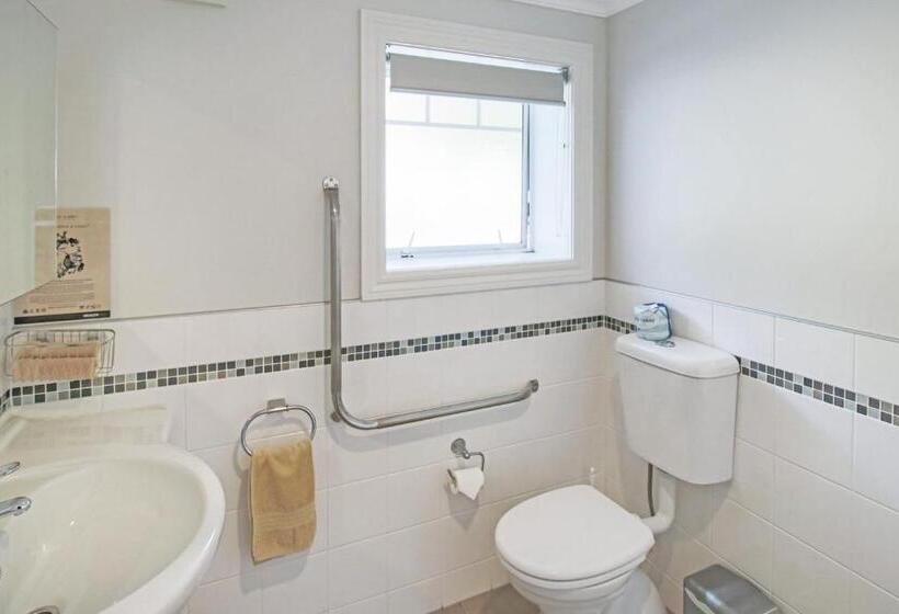 إستوديو قياسى, Kerikeri Park Lodge