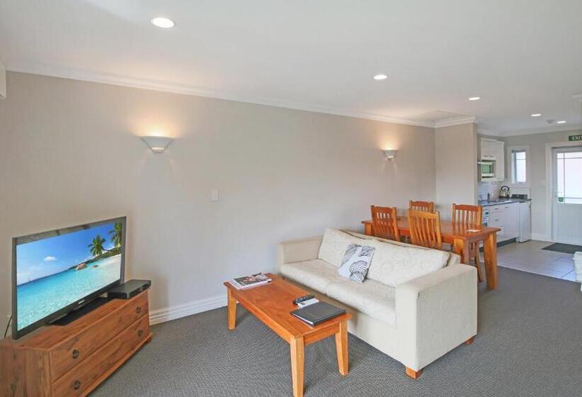 إستوديو بريميوم, Kerikeri Park Lodge