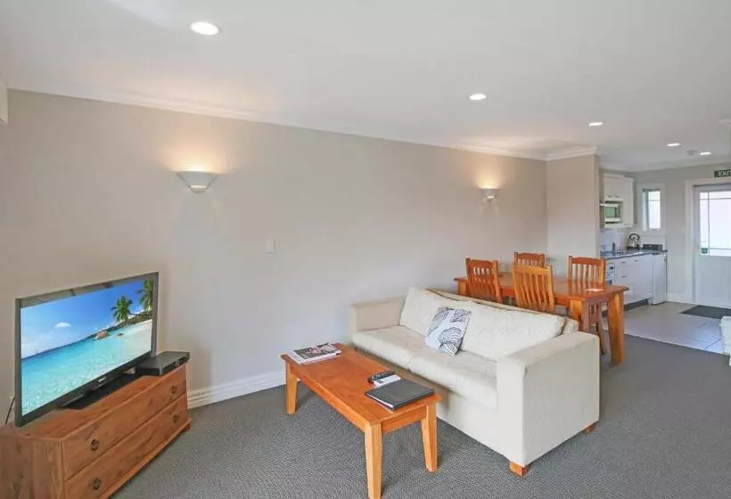 プレミアムスタジオ, Kerikeri Park Lodge