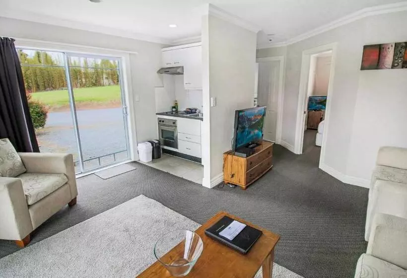 スイート, Kerikeri Park Lodge