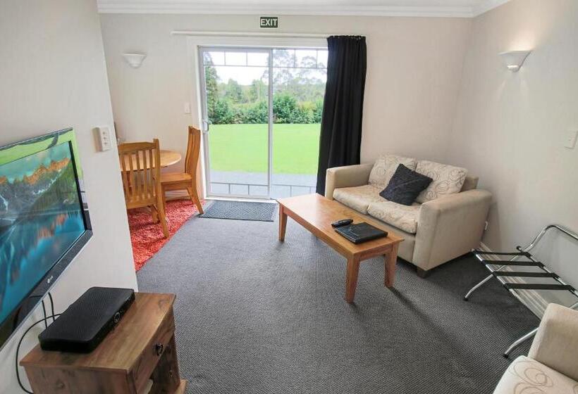 جناح, Kerikeri Park Lodge