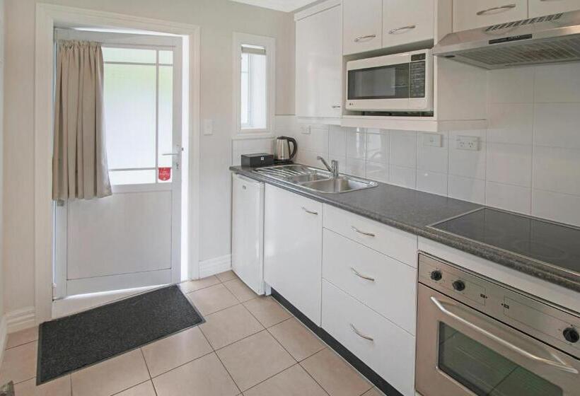 إستوديو قياسى, Kerikeri Park Lodge