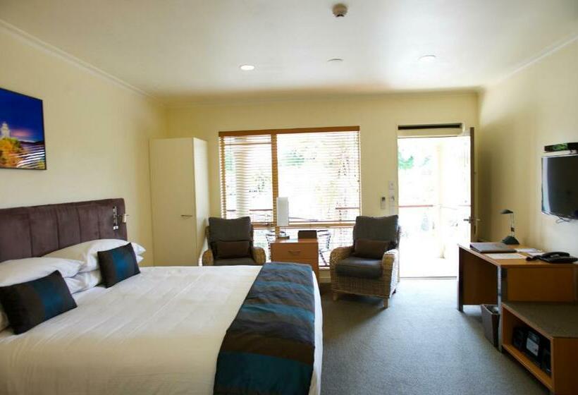 スーペリアスタジオ, Regal Palms Resort