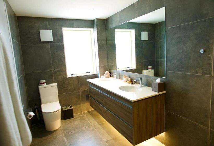 آپارتمان لوکس 2 خوابه, Regal Palms Resort