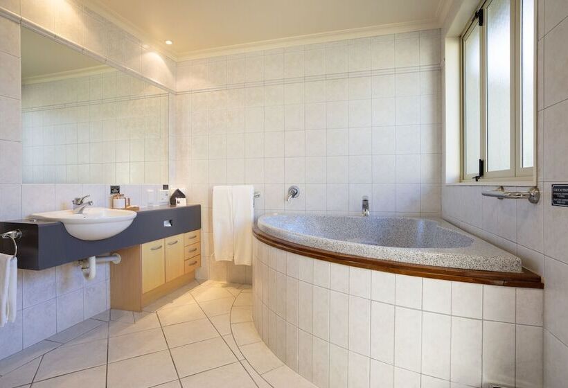 スーペリアスタジオ, Regal Palms Resort