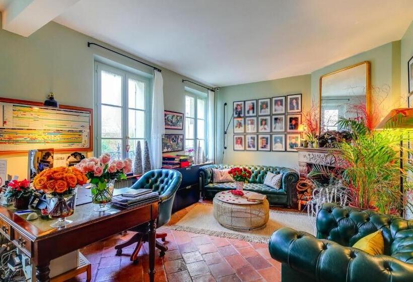 インサイドのスタンダードスタジオ, Villa Escudier Appart Hôtel