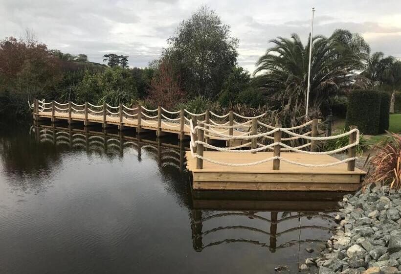 Студио Стандарт Вид на Сад, Silverdale Garden Studio