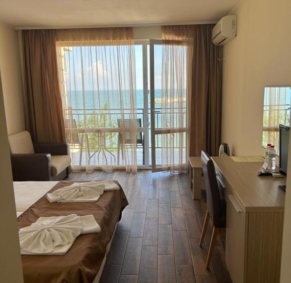 オーシャンビュースタンダードルーム, Villa Maria 2