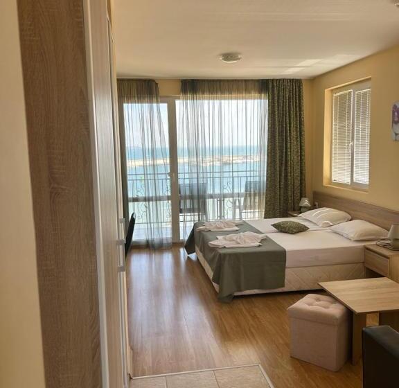 オーシャンビュースタンダードルーム, Villa Maria 2