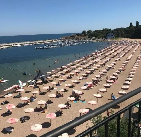 海の見える１ベッドルームアパートメント, Villa Maria 2