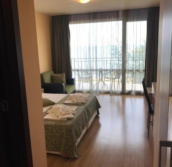 オーシャンビュースタンダードルーム, Villa Maria 2