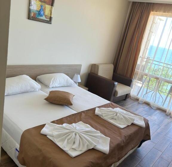 オーシャンビュースタンダードルーム, Villa Maria 2