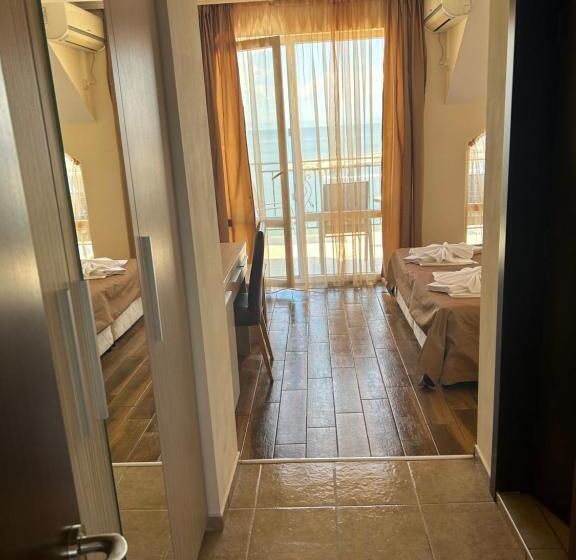 ペントハウスルーム, Villa Maria 2