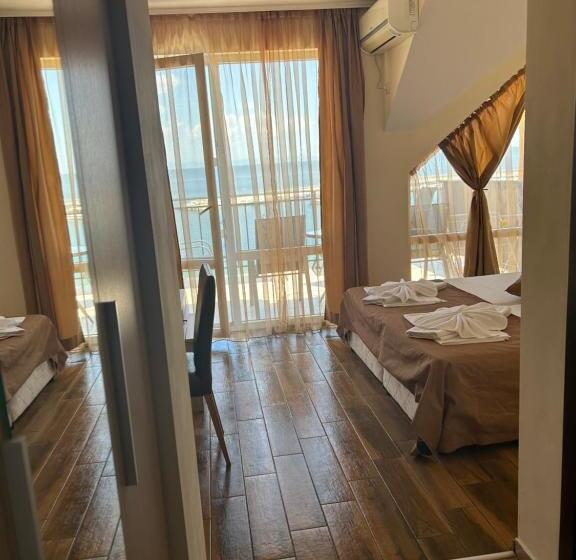 ペントハウスルーム, Villa Maria 2