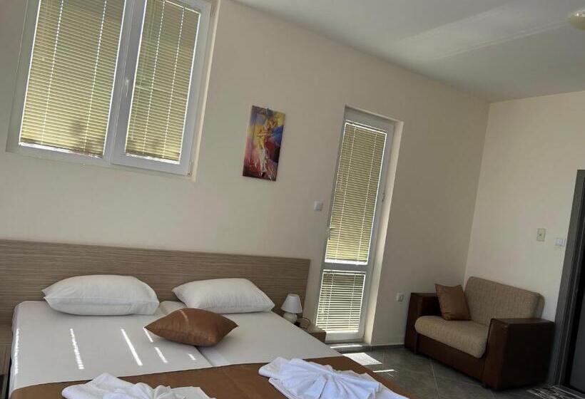 １階のスタンダードルーム, Villa Maria 2