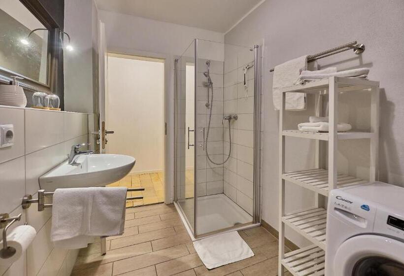 Апартаменты 2 Спальни, Boutique Hotel Am Ledererturm