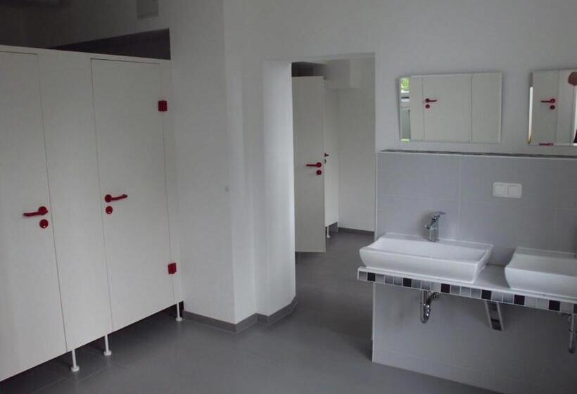 Номер Economy с общей ванной комнатой, Herberge Burg Hohnstein