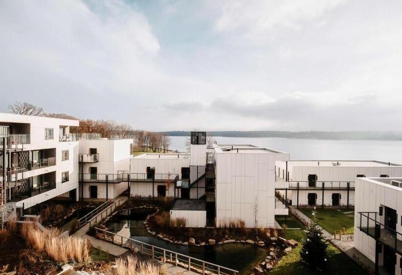 带大床的标准间, Golden Lakes