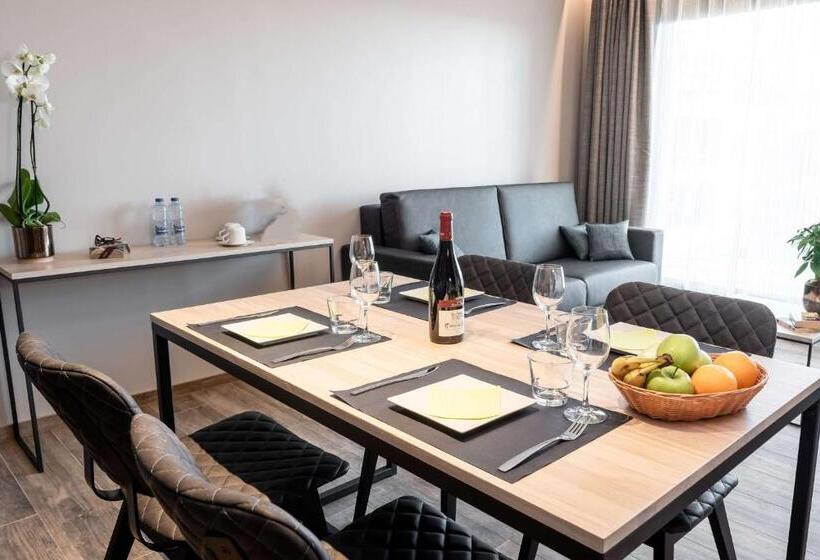 舒适一室公寓, Golden Lakes