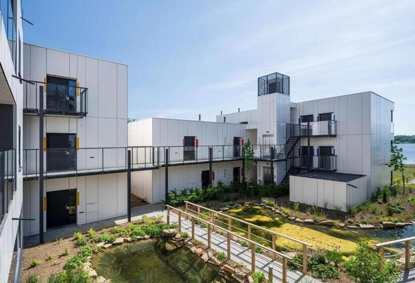 舒适一室公寓, Golden Lakes