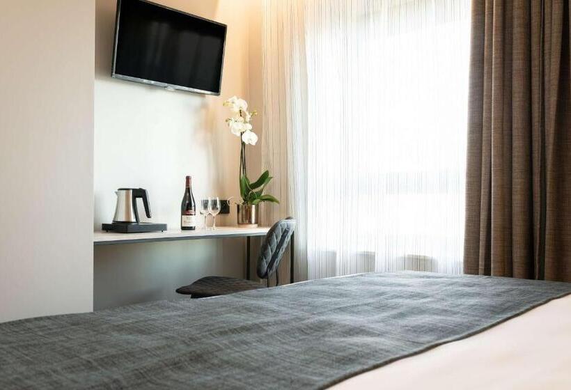 Студио Comfort, Golden Lakes