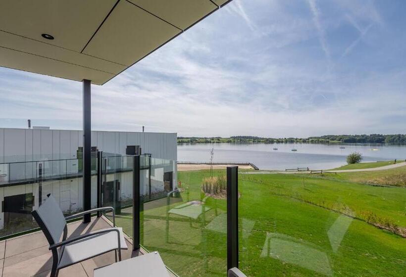 带大床的标准间, Golden Lakes