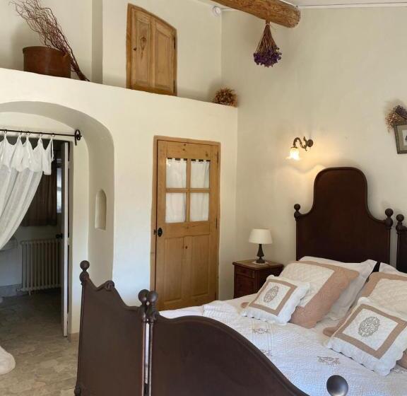 חדר סטנדרט נוף להרים, Mas De La Beaume