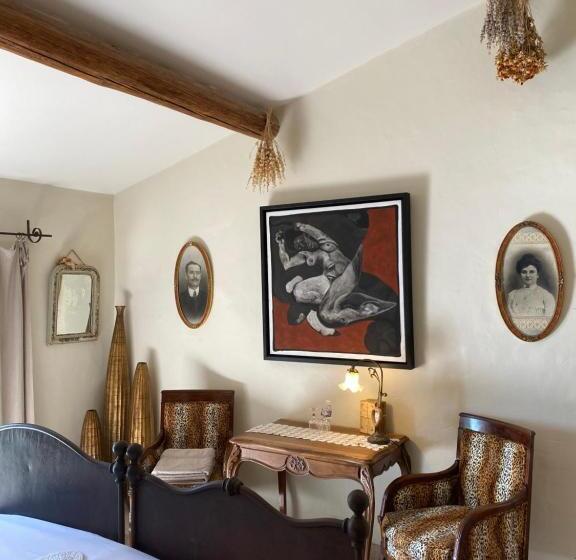 חדר סטנדרט נוף להרים, Mas De La Beaume