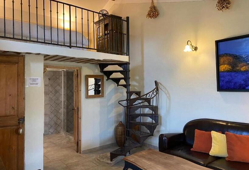 סוויטה נוף לגינה, Mas De La Beaume