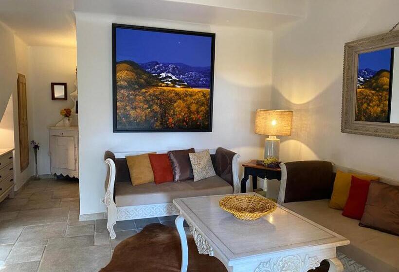 סוויטה נוף לגינה, Mas De La Beaume