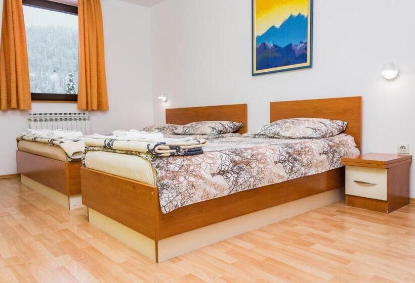 اتاق کلاسیک سه تخته, San