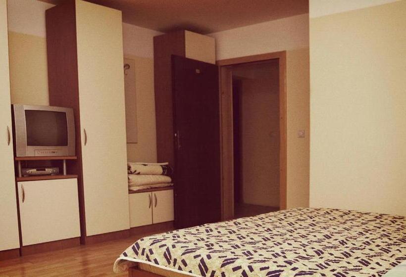 اتاق استاندارد, San