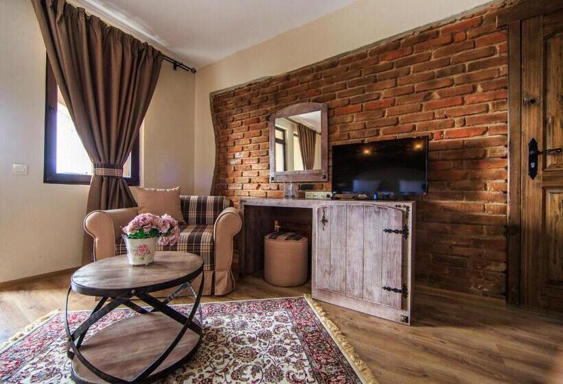 Номер Deluxe, Valentina Castle