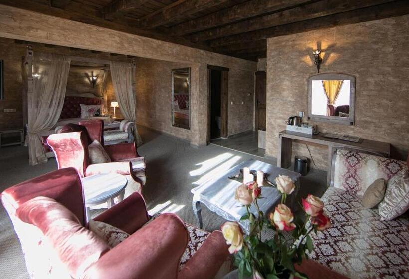 Люкс, Valentina Castle