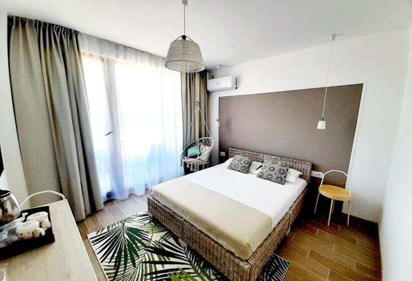 חדר דלוקס עם מרפסת נוף לים, Adriano Pe Plaja Belona