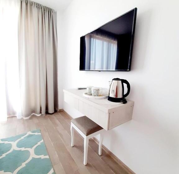 חדר דלוקס עם מרפסת נוף לים, Adriano Pe Plaja Belona