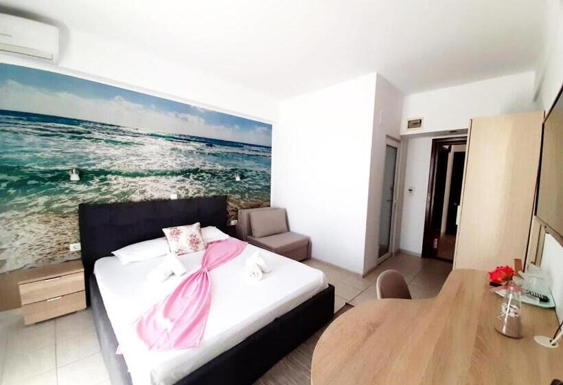 חדר סטנדרט, Adriano Pe Plaja Belona