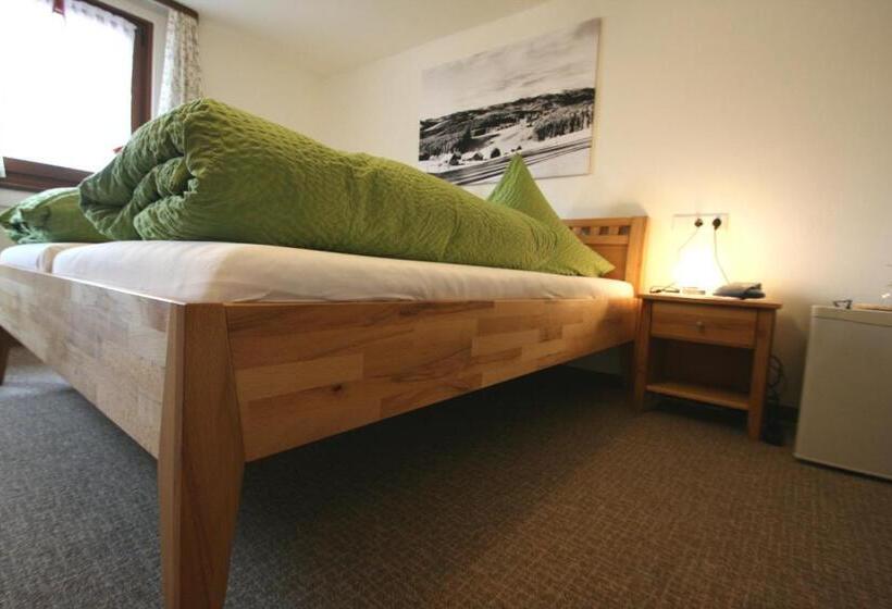 Quarto standard, Café Pension Feldbergblick