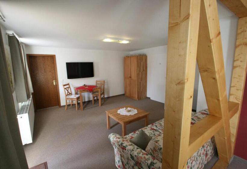 Estúdio Standard, Café Pension Feldbergblick